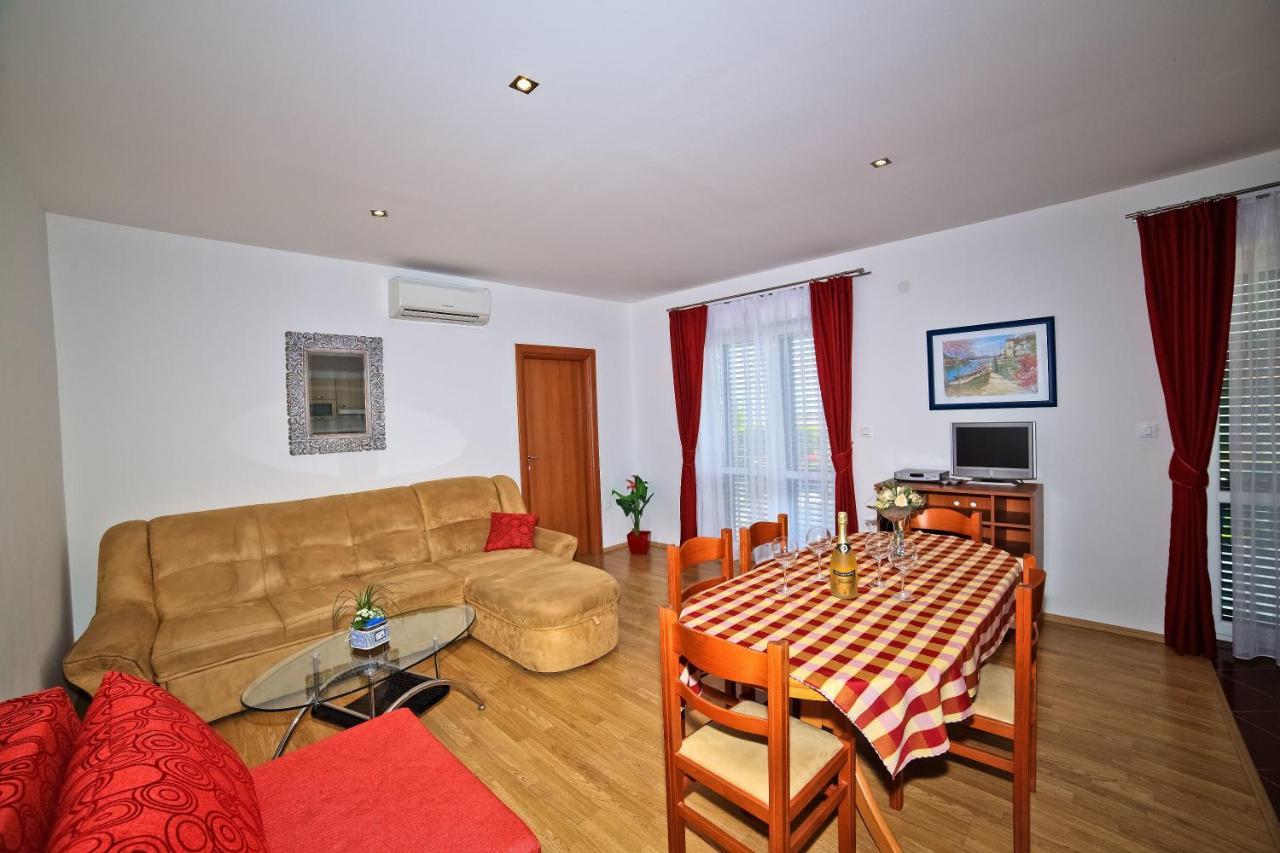 Apartments Bozikovic 포드스트라나 객실 사진