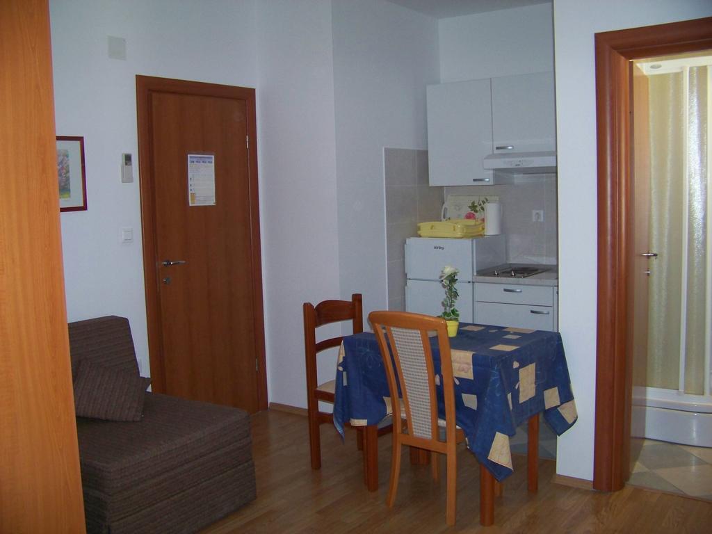 Apartments Bozikovic 포드스트라나 객실 사진