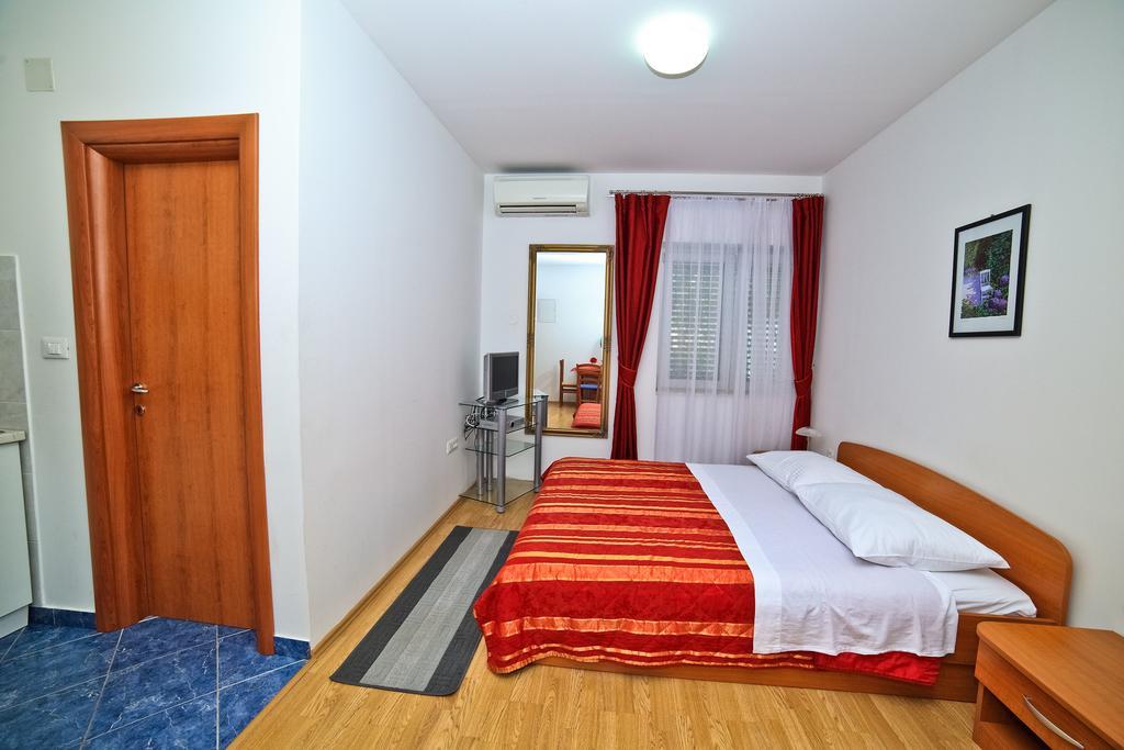 Apartments Bozikovic 포드스트라나 객실 사진