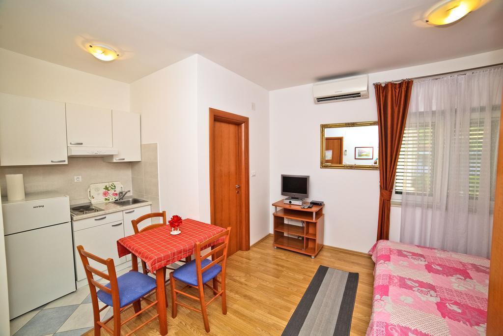 Apartments Bozikovic 포드스트라나 객실 사진