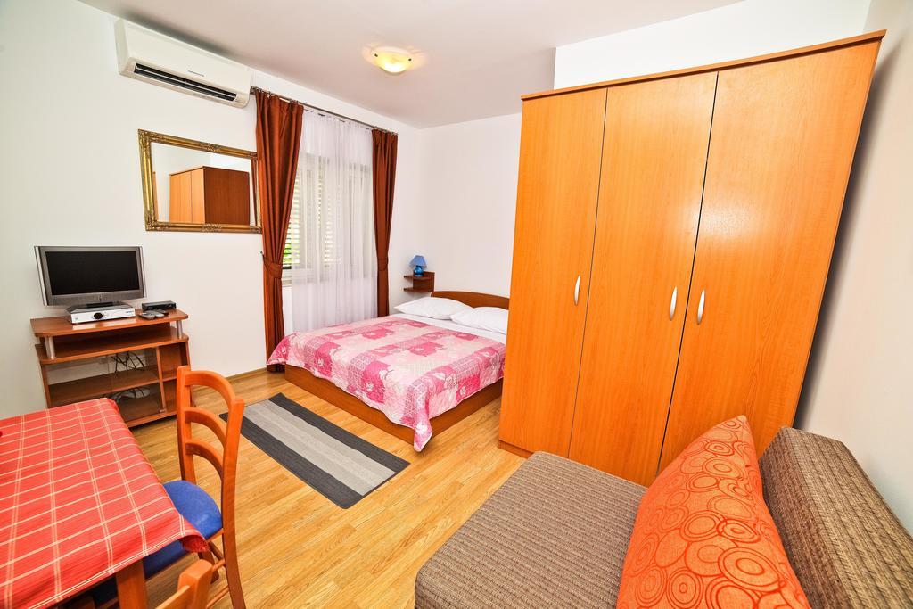 Apartments Bozikovic 포드스트라나 객실 사진