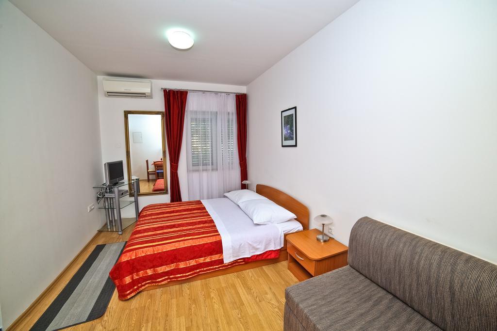 Apartments Bozikovic 포드스트라나 객실 사진